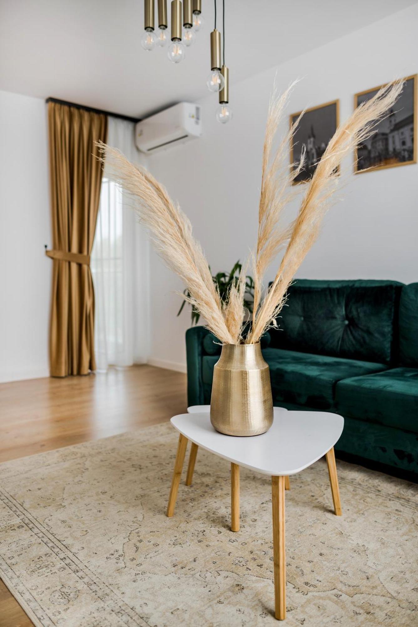 Amazing Mountain View Apartment Sibiu Exterior foto